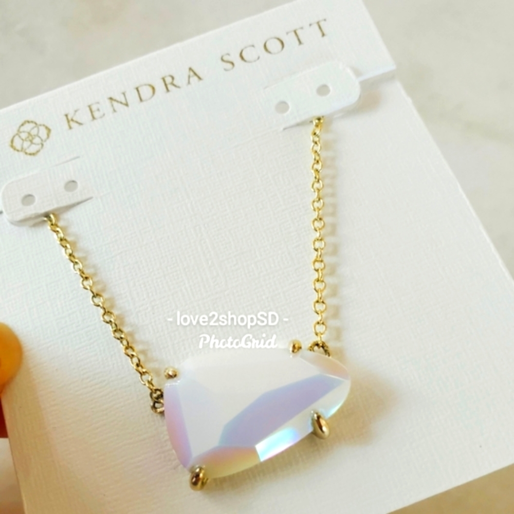 Kendra Scott Iridescent White Isla necklace